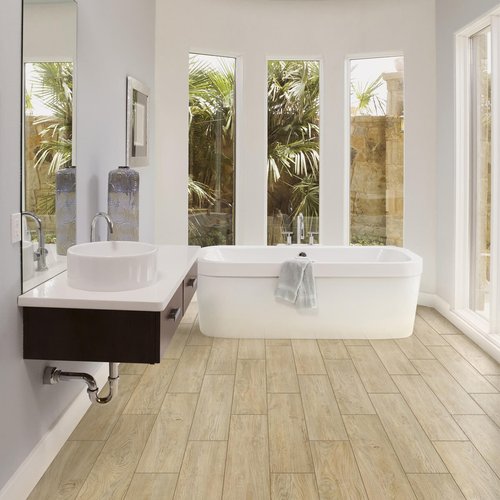 Neutral-Tile-Bathroom-Floor