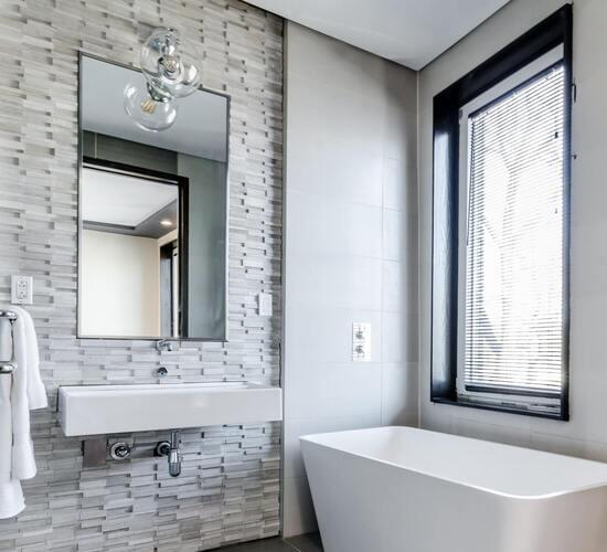 Panter's Hardwood Floors Inc. Walls